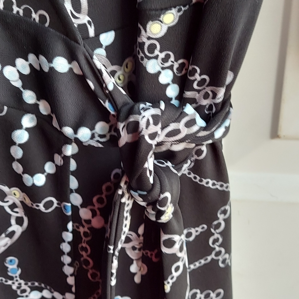 LAST CALL...New York & Company Wrap Dress - Picture 5 of 8